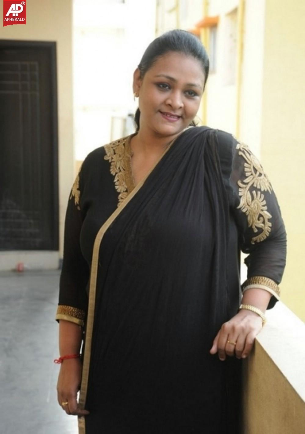 Shakila Latest Stills