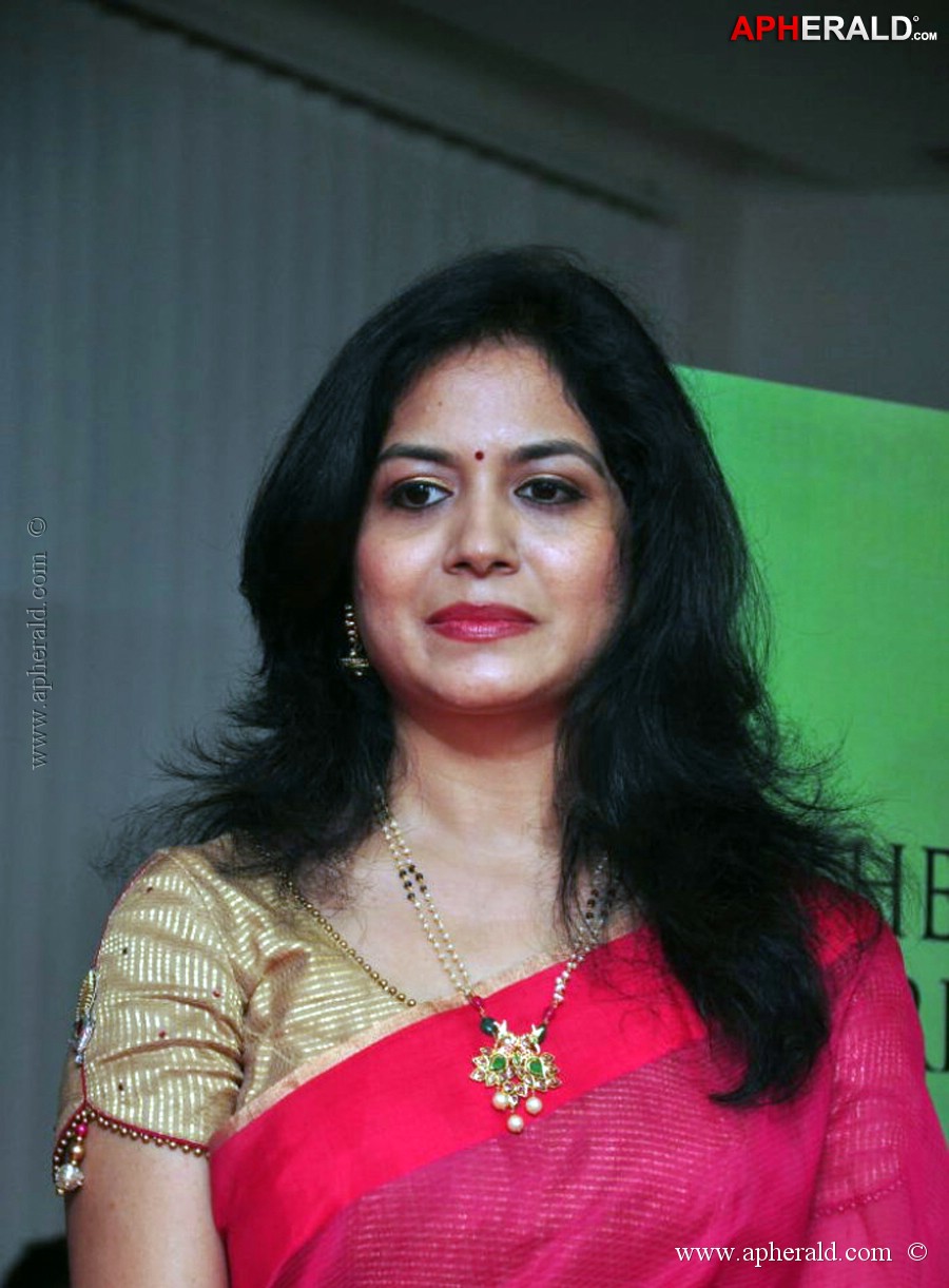 singer sunitha in black designer silk saree – Boutiquesarees.com