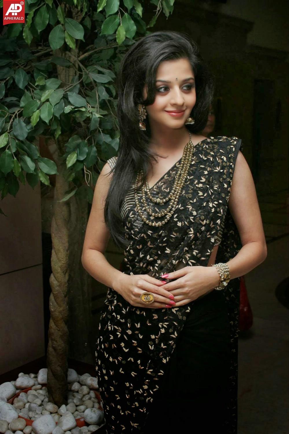 South Beauty Vedhika In Black Saree Pics