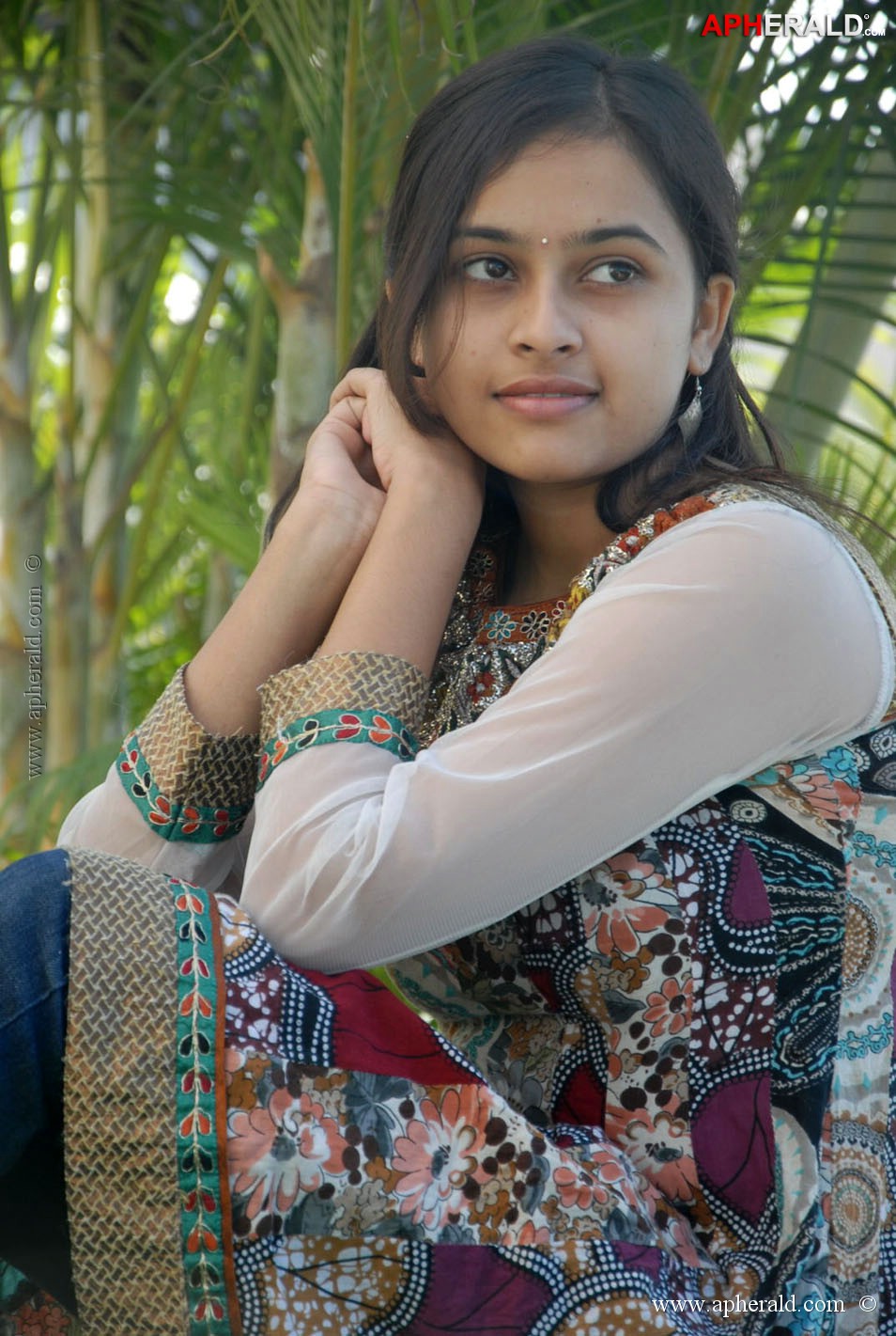 Sri Divya Latest Pics