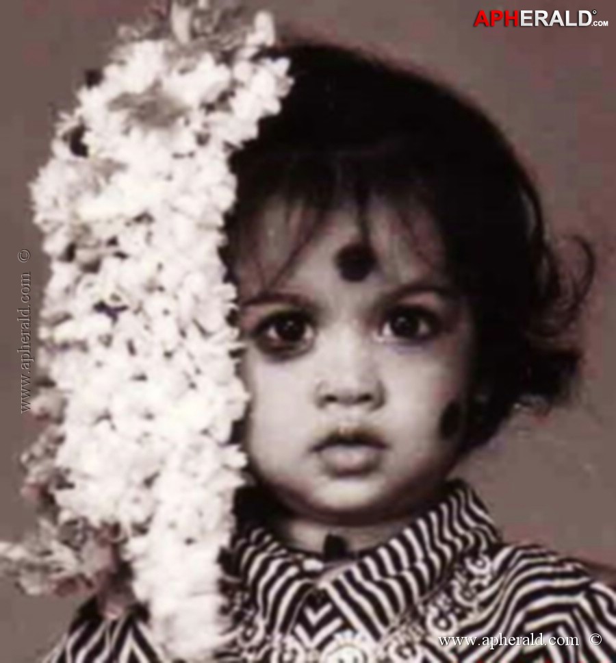 Sridevi Childhood Photos