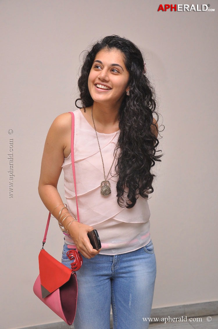 Tapsee Latest Photos