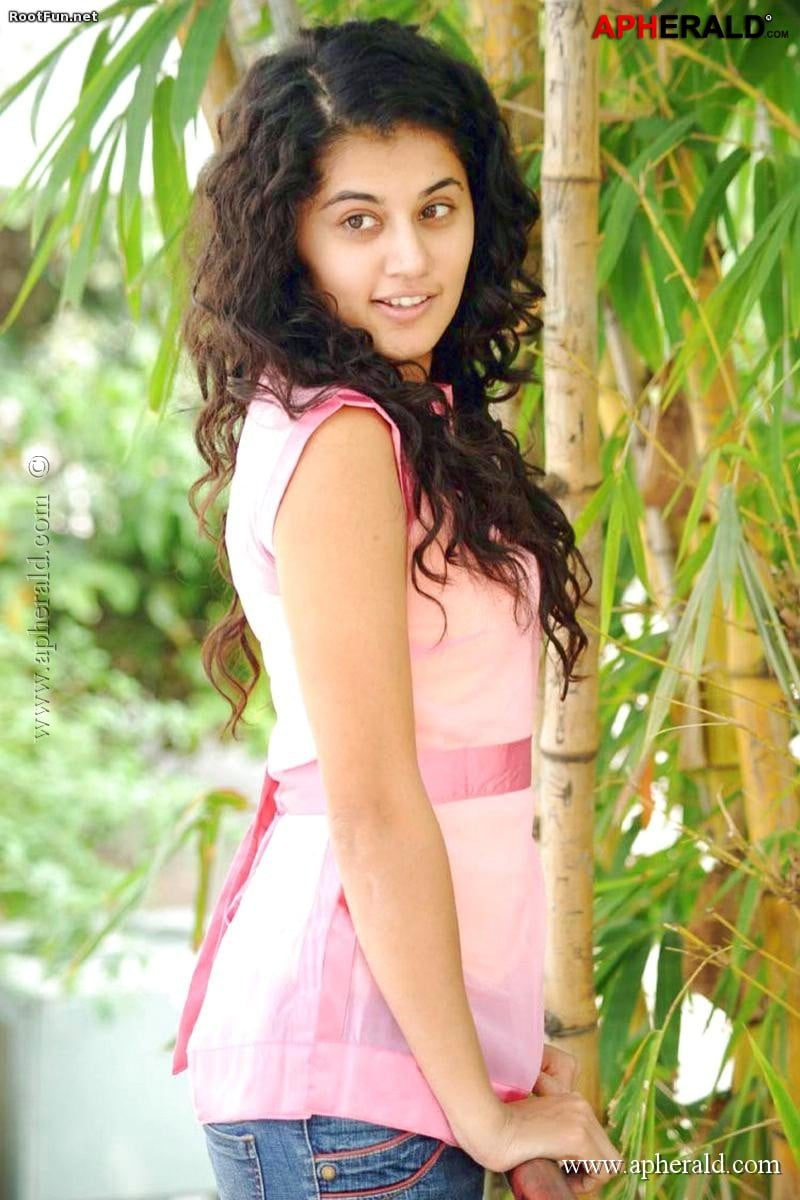 Tapsee Photos