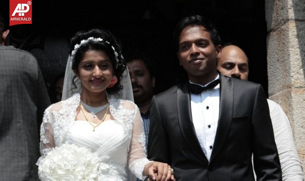 Actress Meera Jasmine Marriage Photos