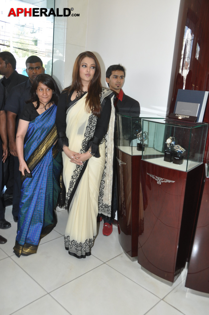 Aishwarya Rai Launches Longines Watch Showroom