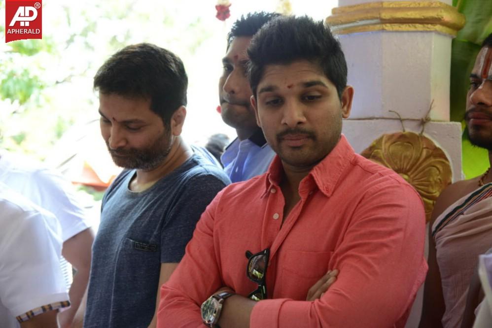 Allu Arjun n Trivikram New Movie Opening