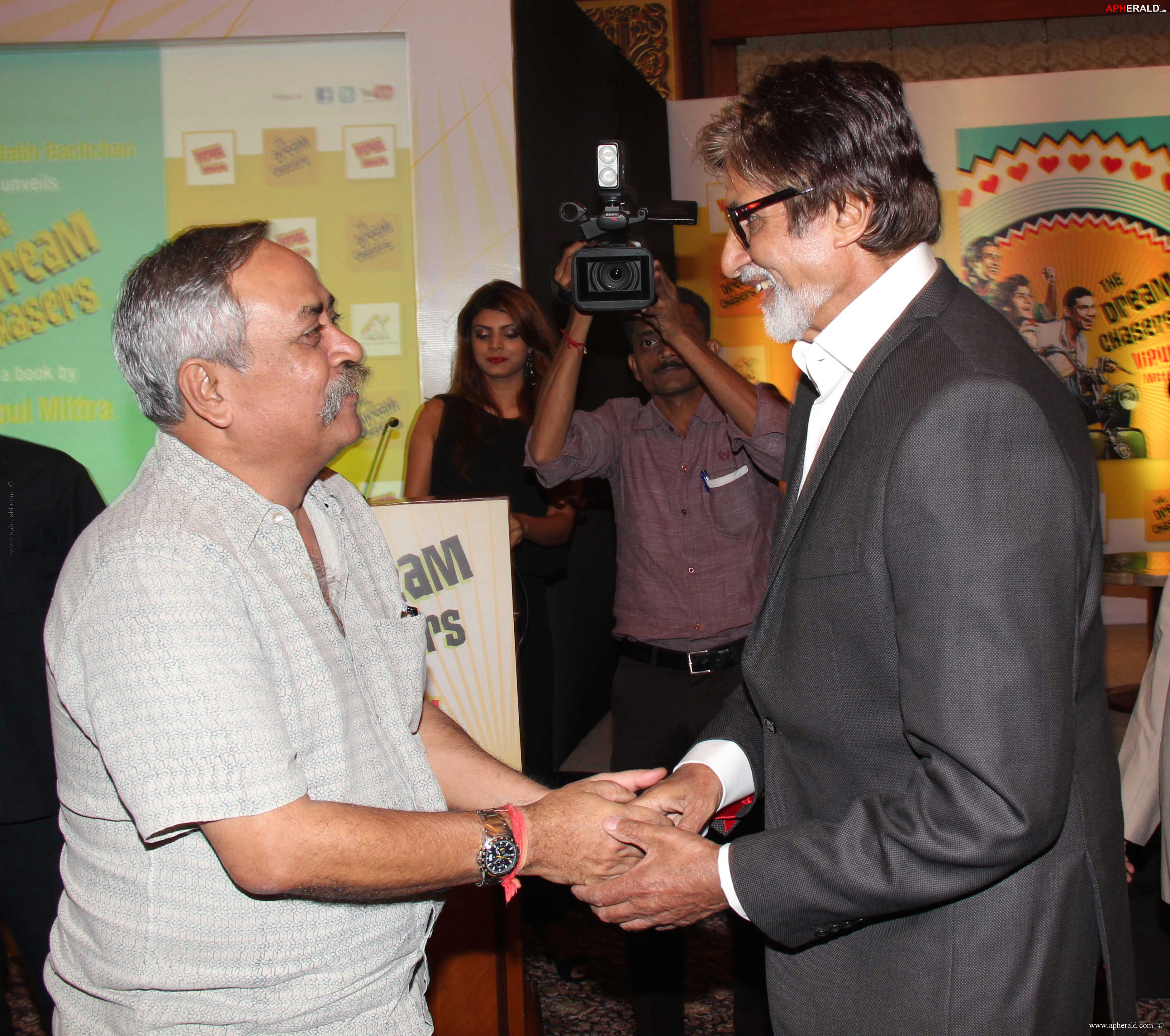 Amitabh Bachchan Launch Dream Chaser Book