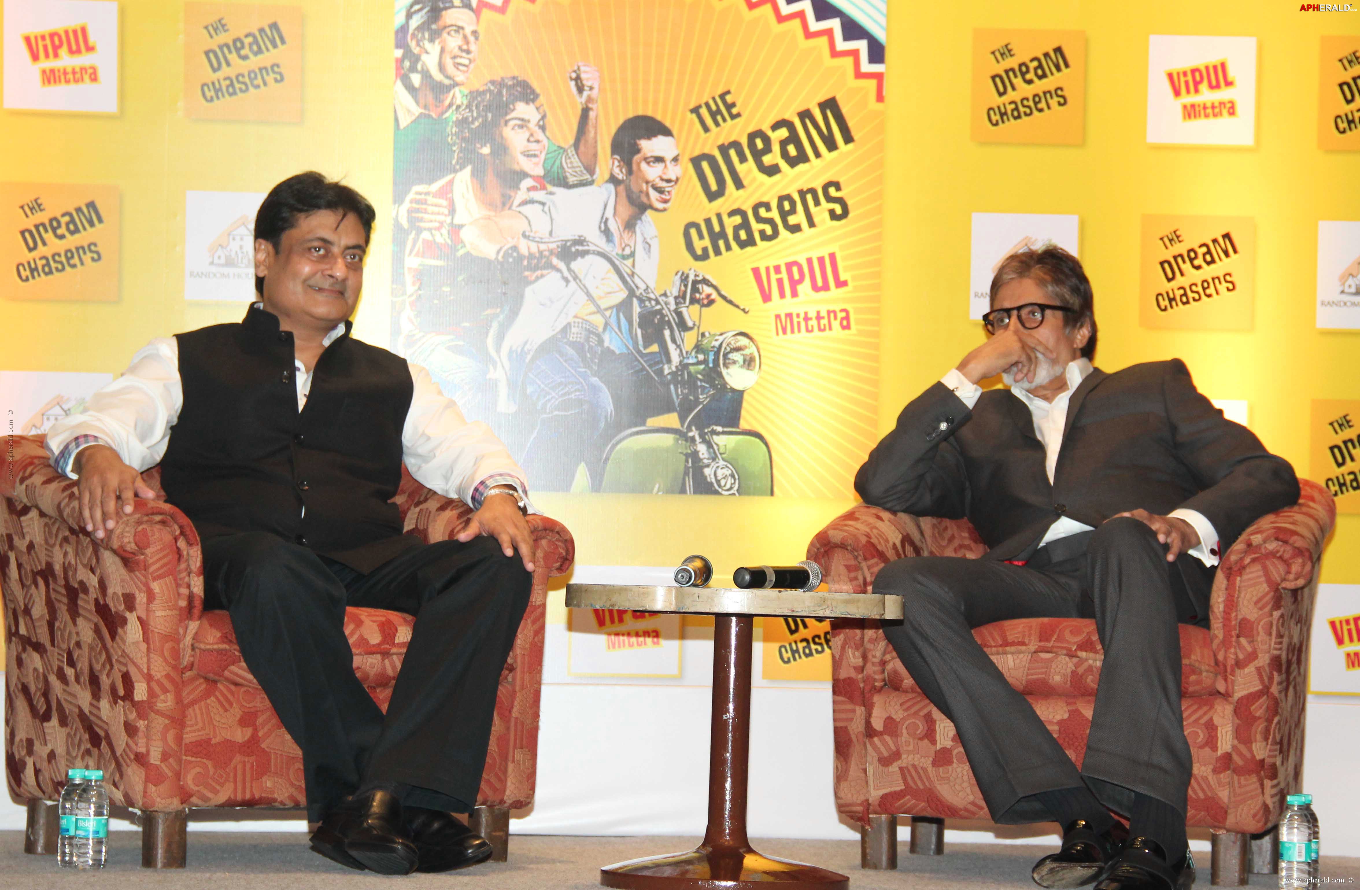 Amitabh Bachchan Launch Dream Chaser Book