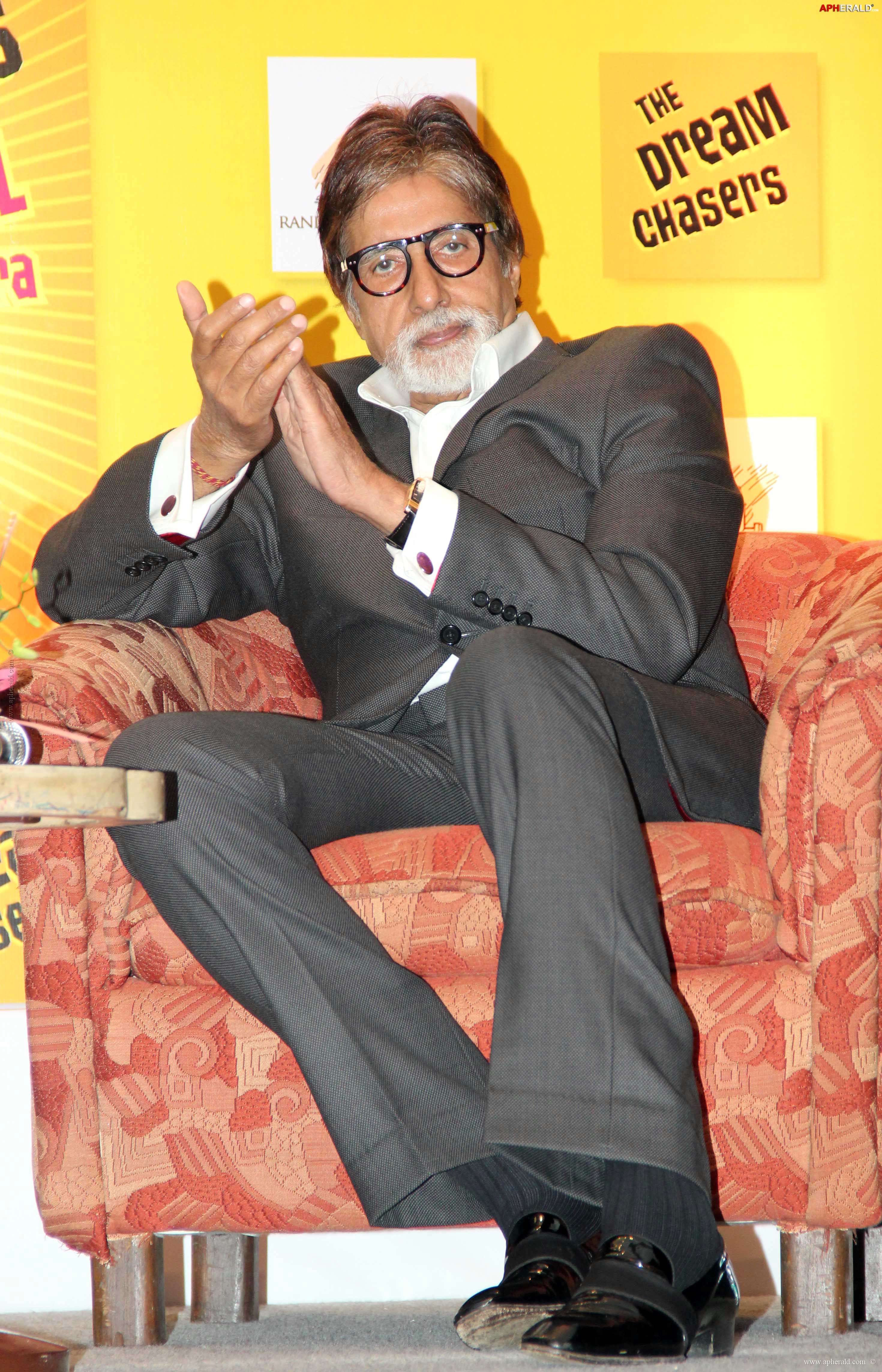 Amitabh Bachchan Launch Dream Chaser Book