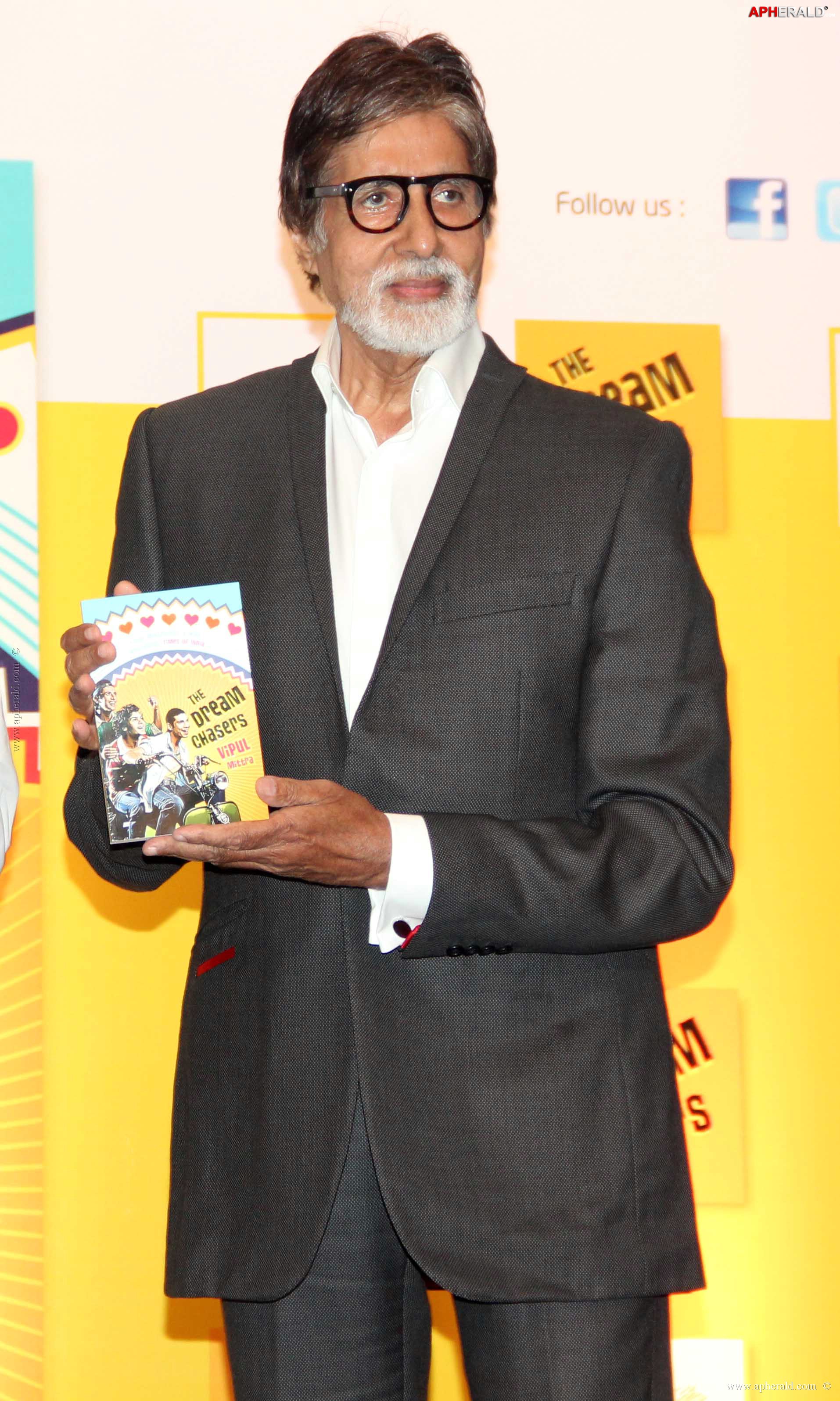 Amitabh Bachchan Launch Dream Chaser Book