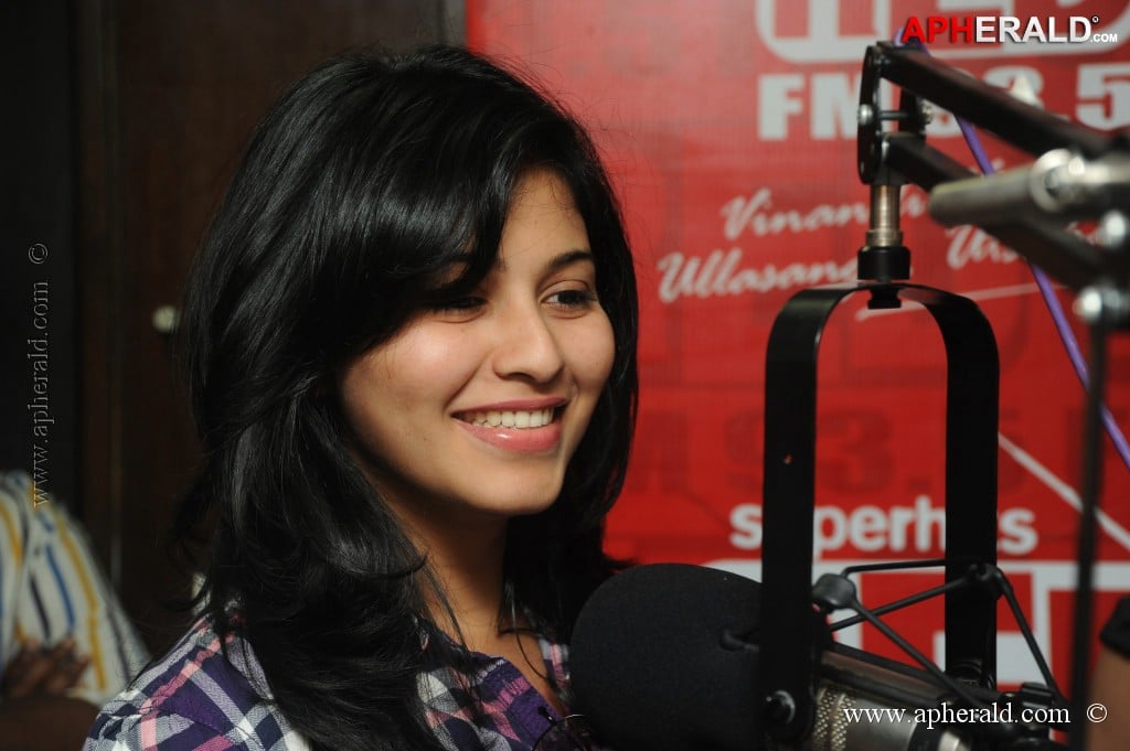 Anjali at Red FM 7th Anniversary Lucky Draw