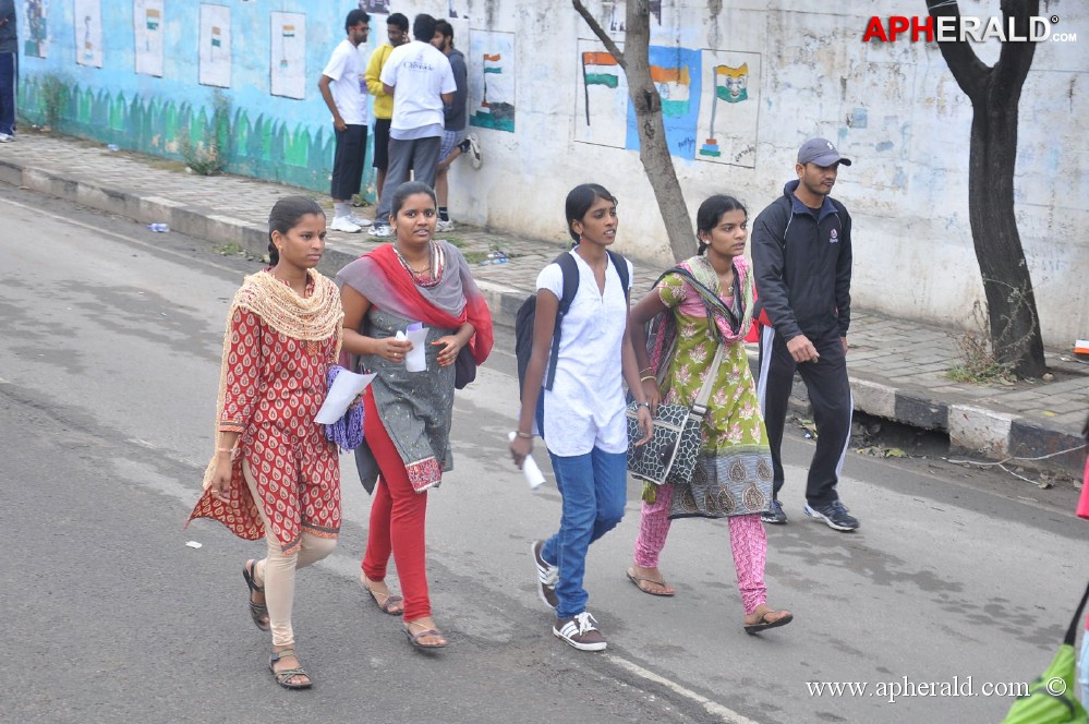 Celebs at 10 K Run Event