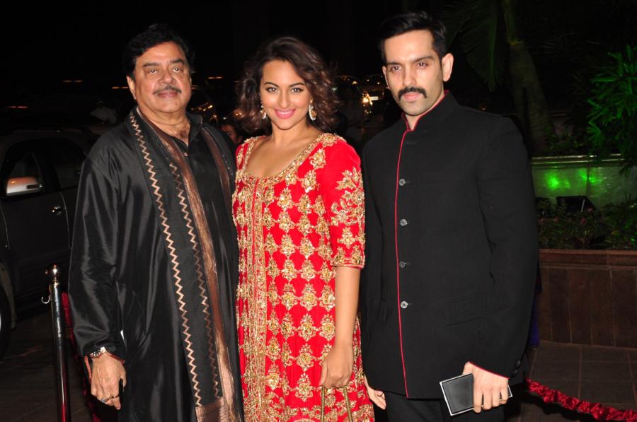 Celebs at Salman Khans Sister Arpita Wedding Reception