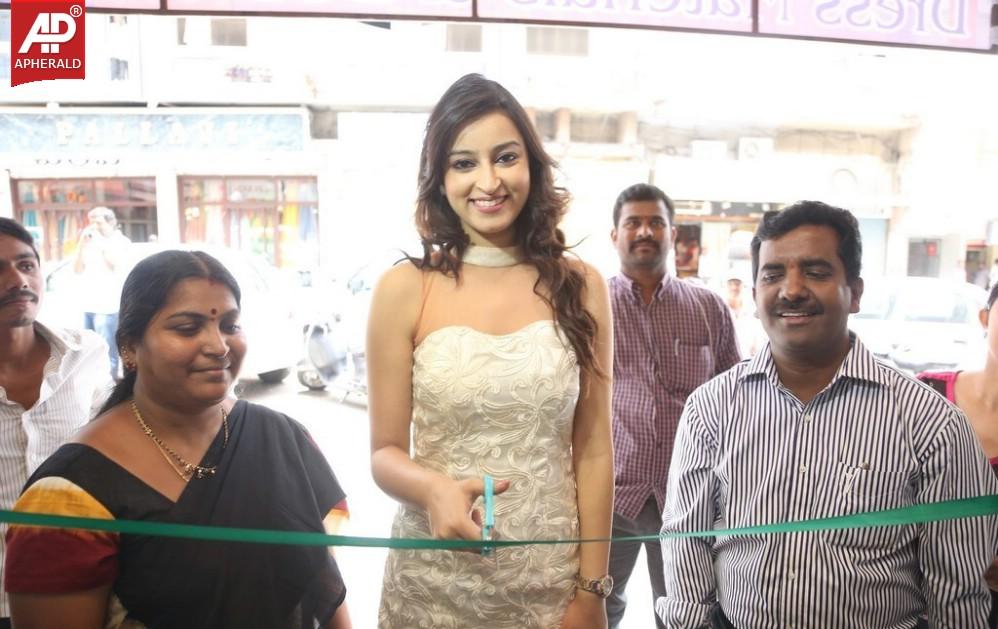 Chandini Sharma Launch IKAT Handloom Mela