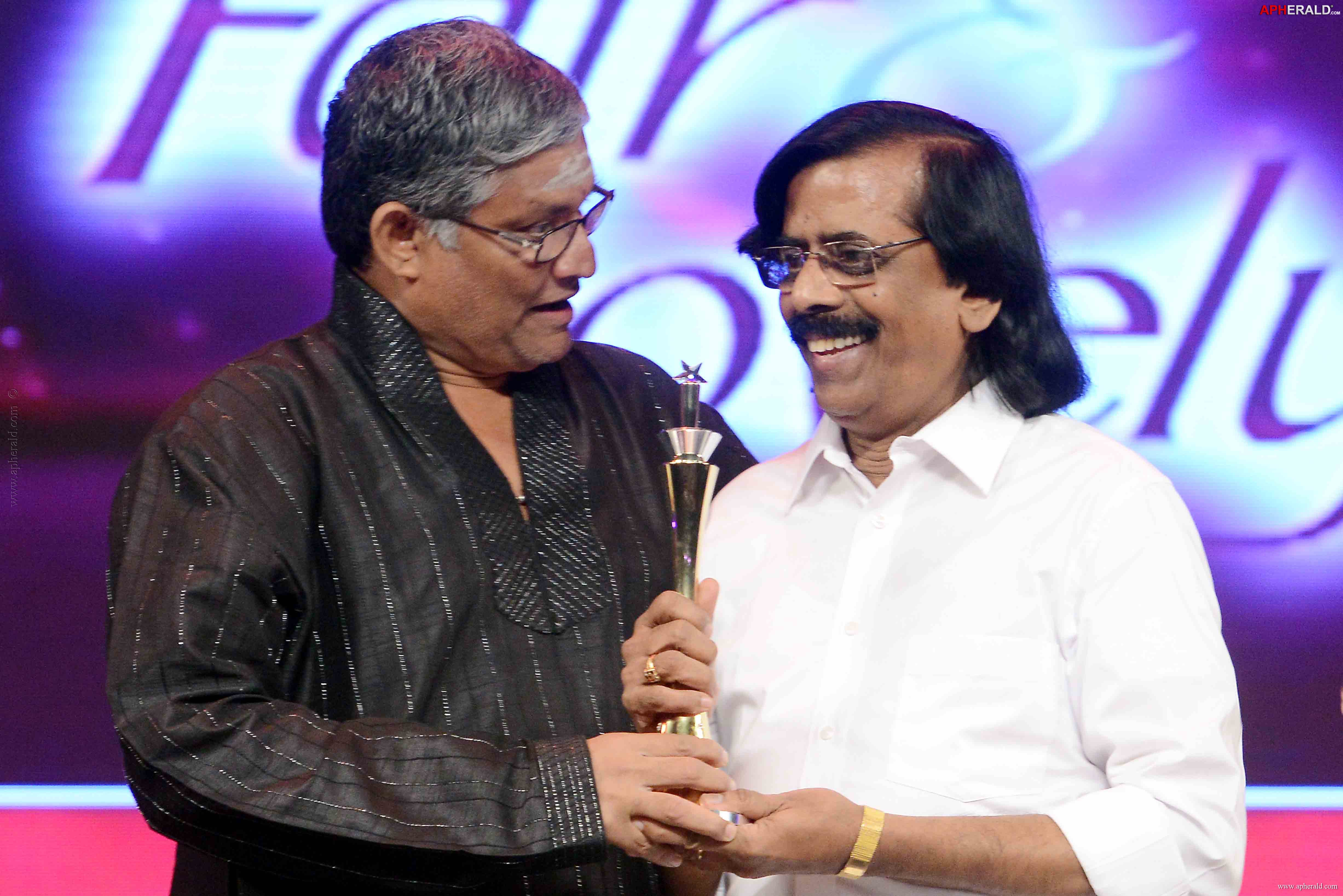 Cine maa Awards 2013