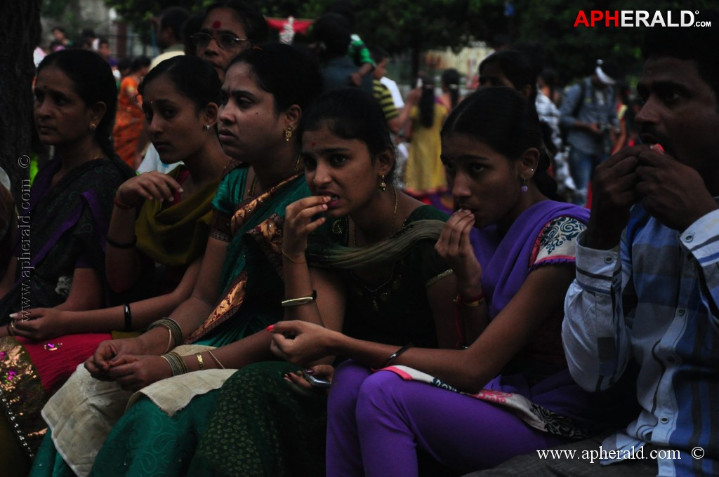 Ganesh Visarjan Photos at Hyd 1