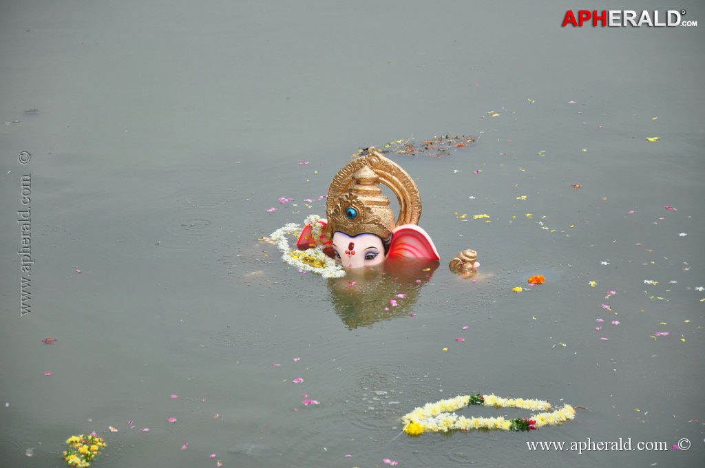 Ganesh Visarjan Photos at Hyd 1