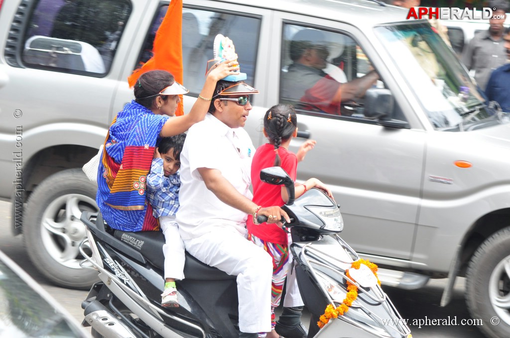 Ganesh Visarjan Photos at Hyd 1