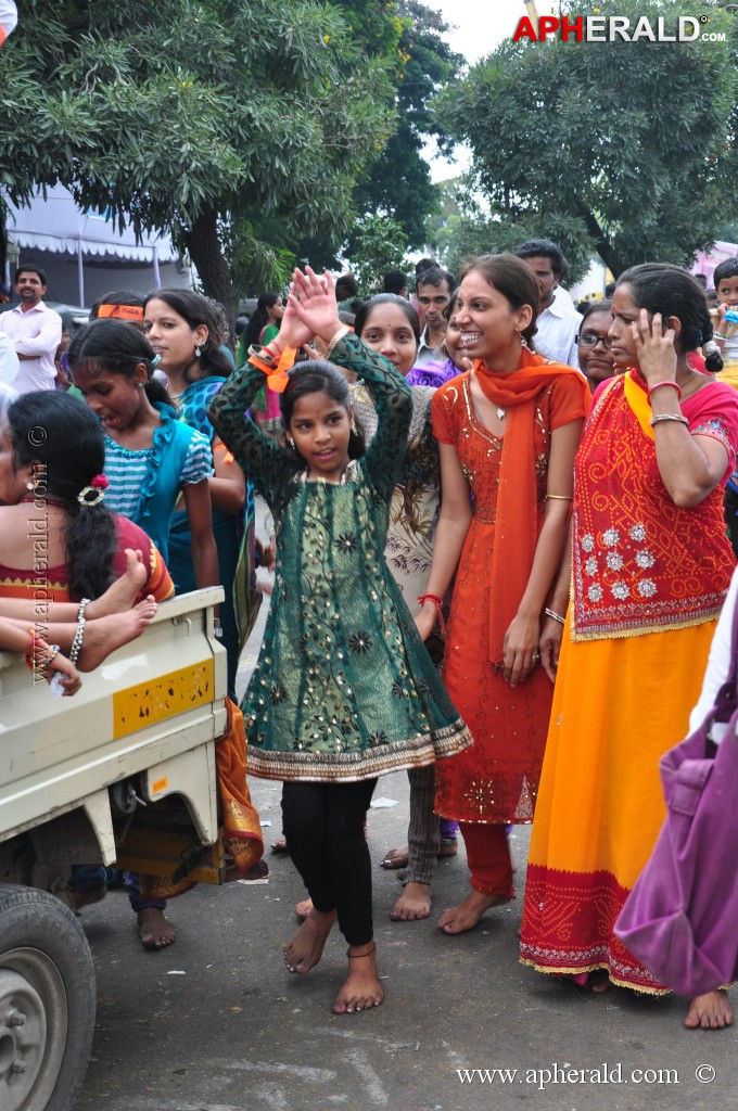 Ganesh Visarjan Photos at Hyd 1