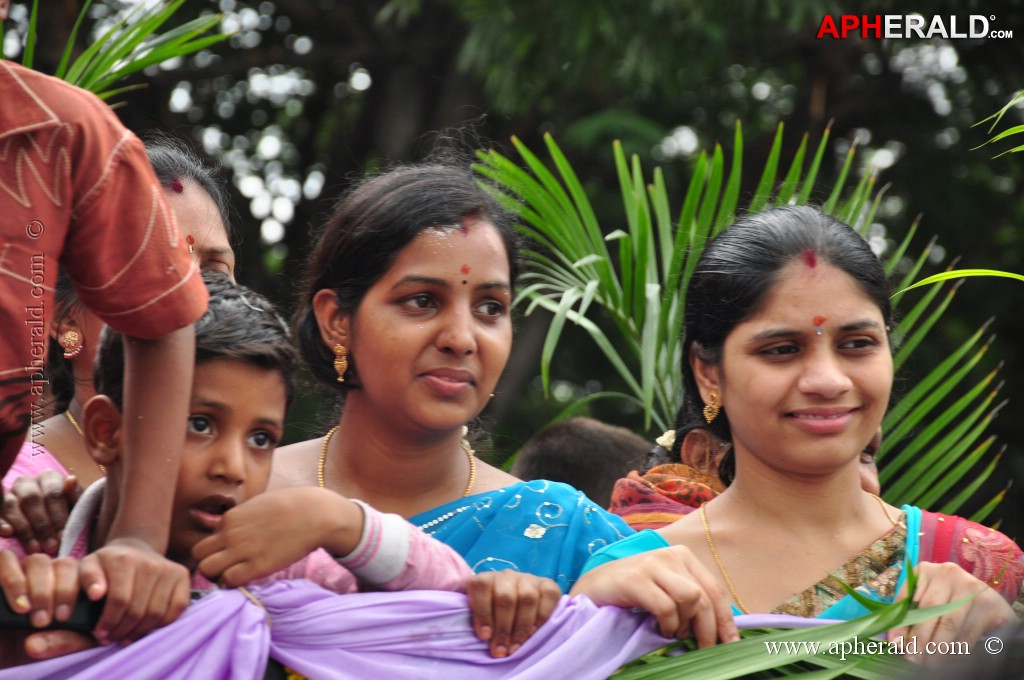 Ganesh Visarjan Photos at Hyd 1