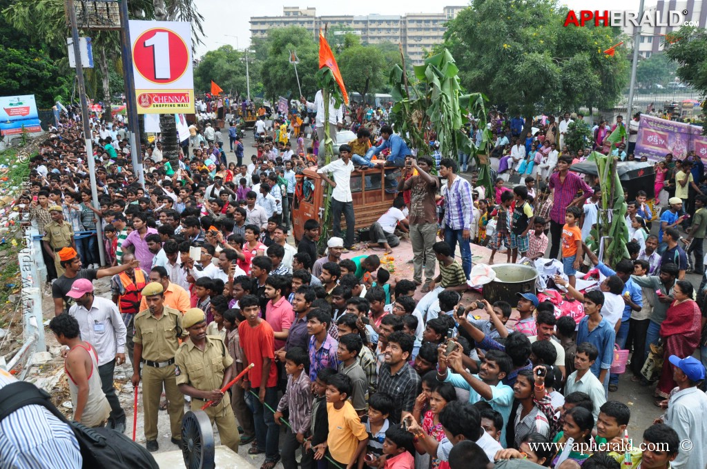 Ganesh Visarjan Photos at Hyd 1