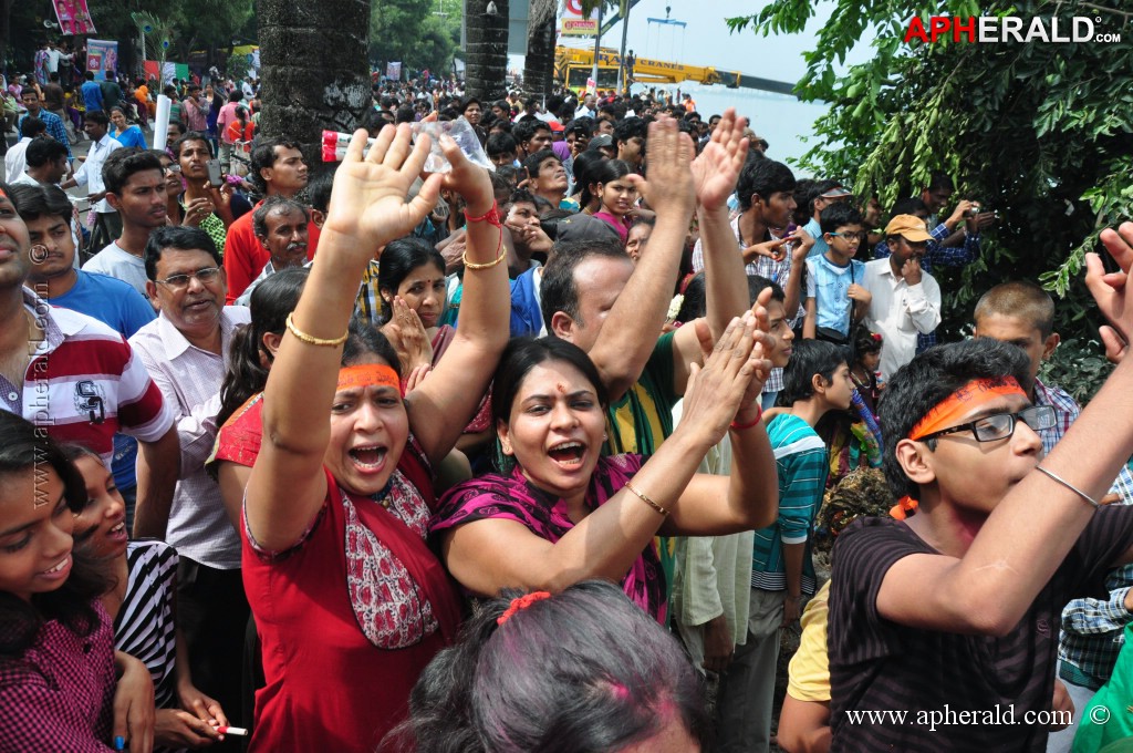 Ganesh Visarjan Photos at Hyd 1