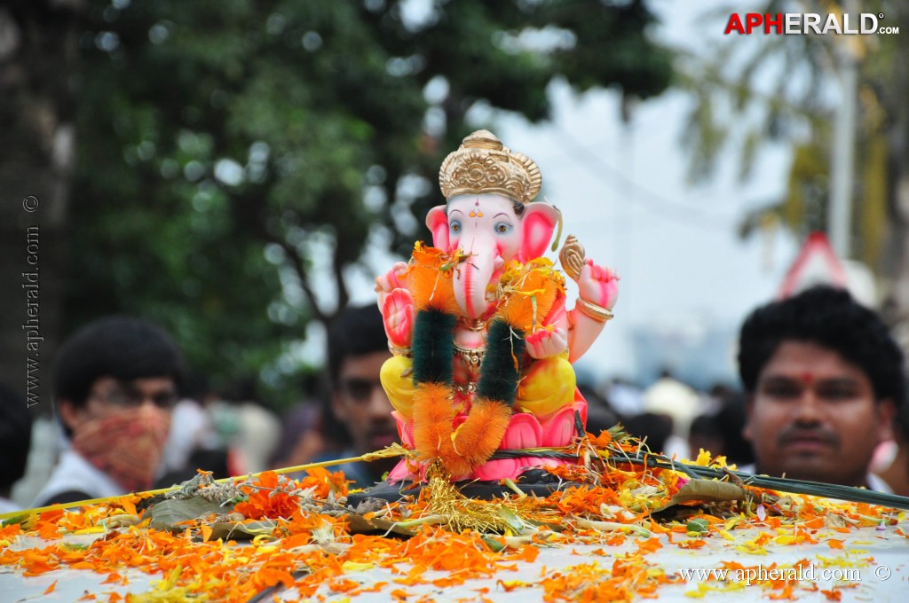 Ganesh Visarjan Photos at Hyd 1