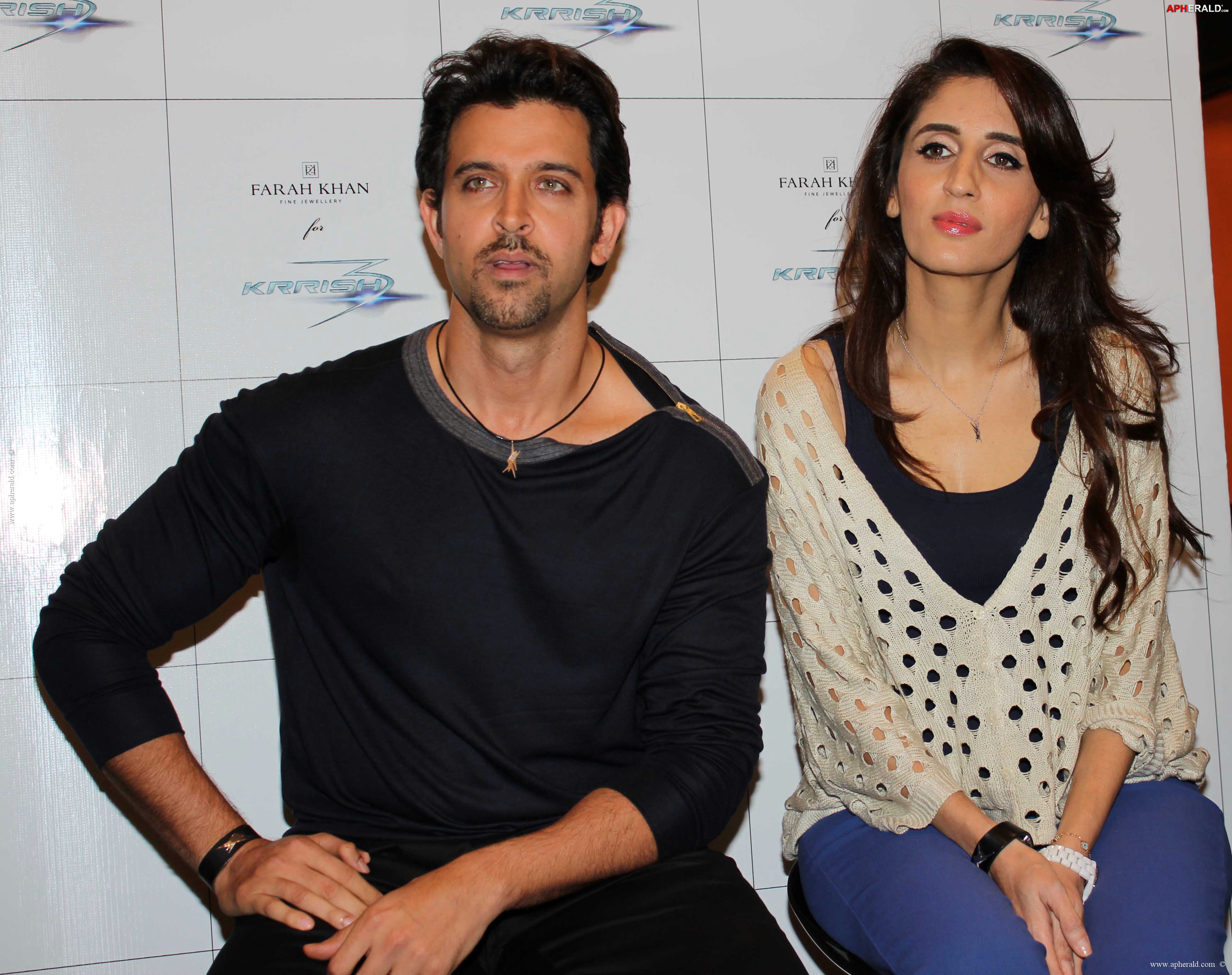 Hrithik Roshan Launch 'Krrish 3' Jewellery