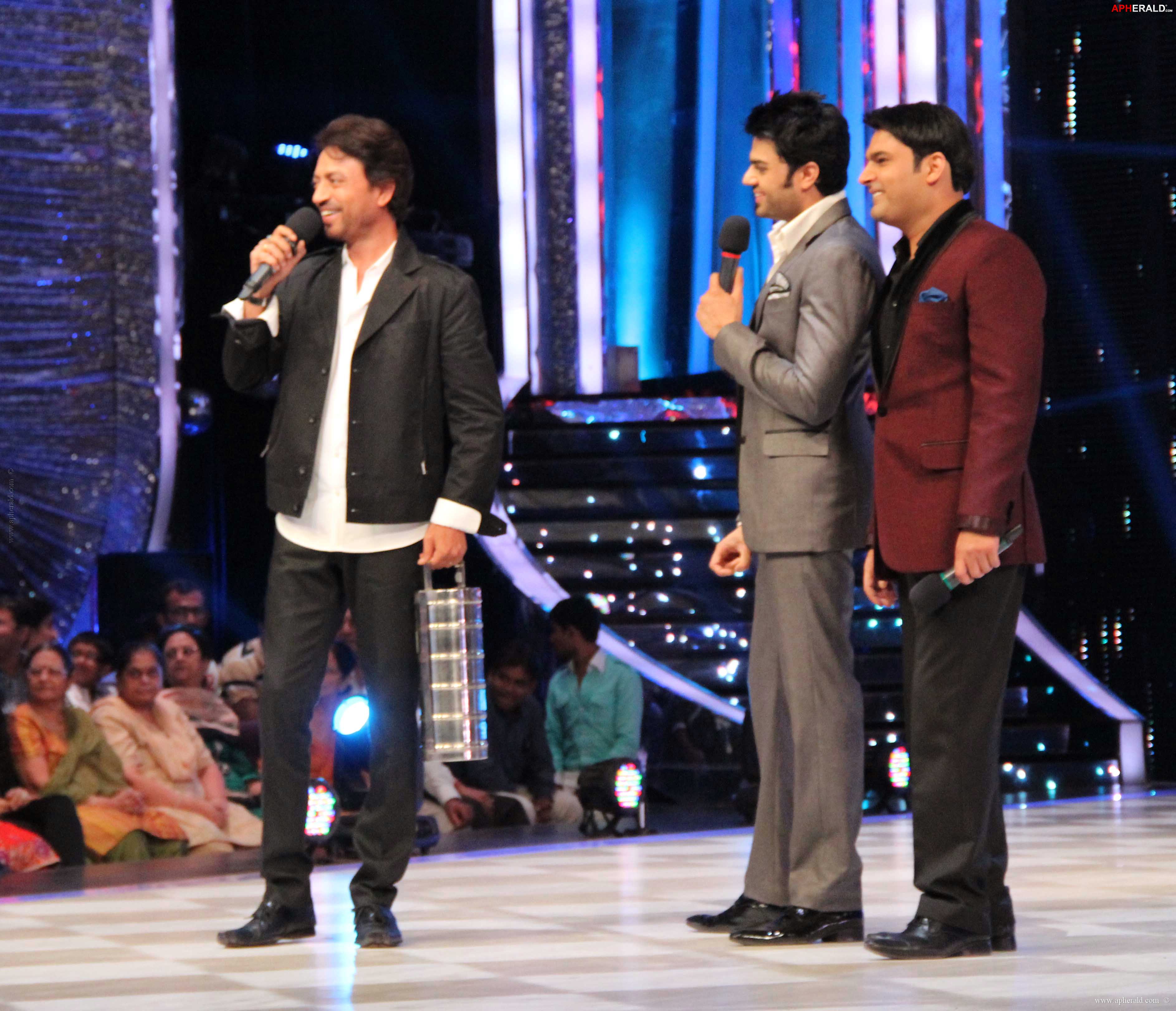 Irfan Khan Promotes Lunch Box at JDJ Sets