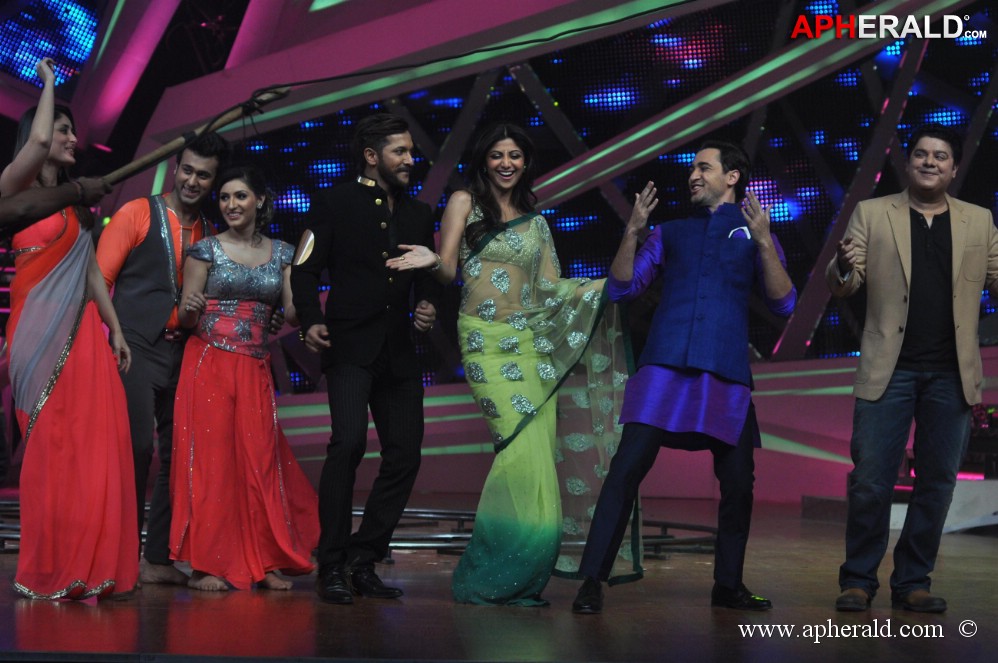 Kareena Kapoor & Imran khan at Nach Baliye