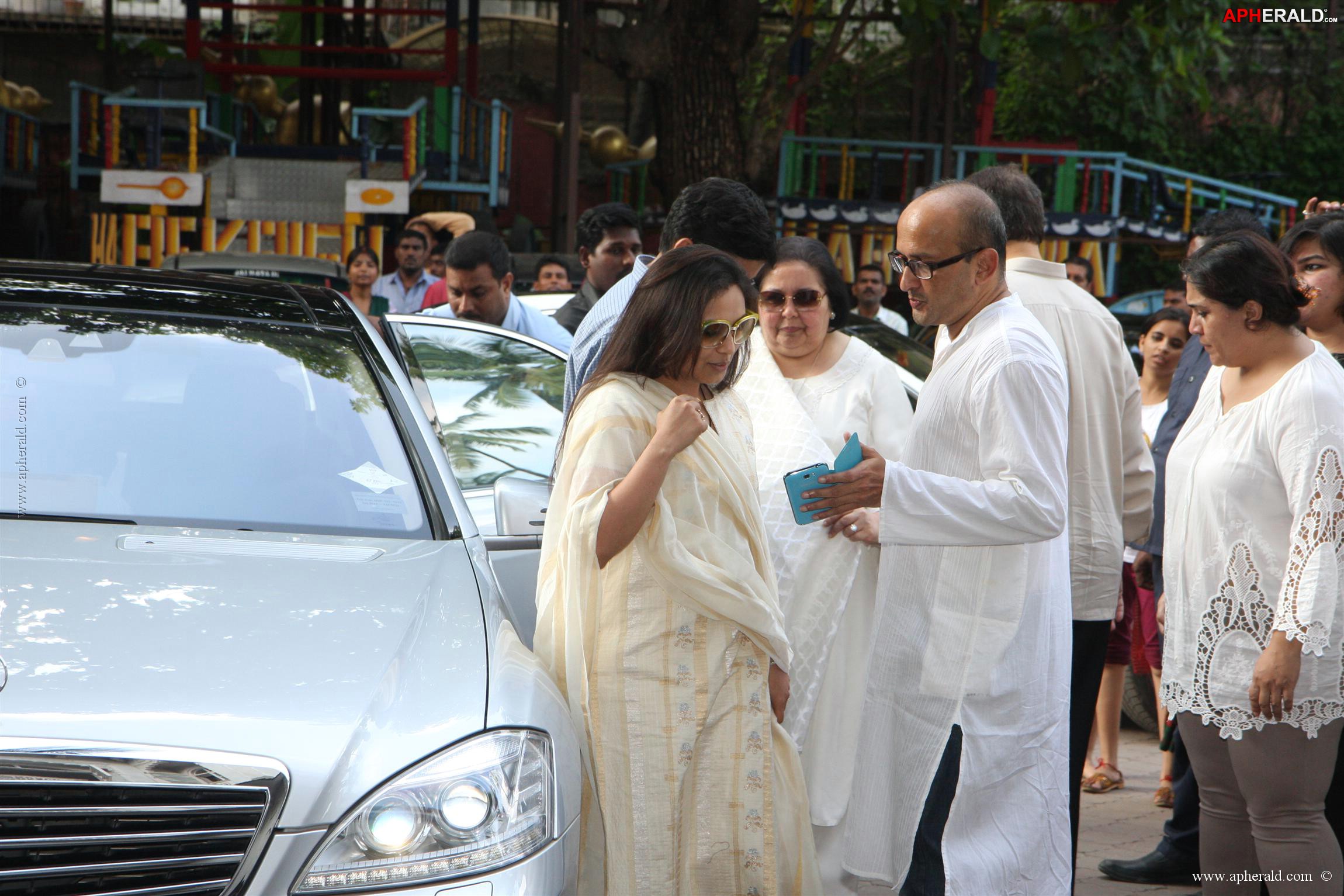 Bolly Celebs At Madhuri Dixit Father's Prayer Meet