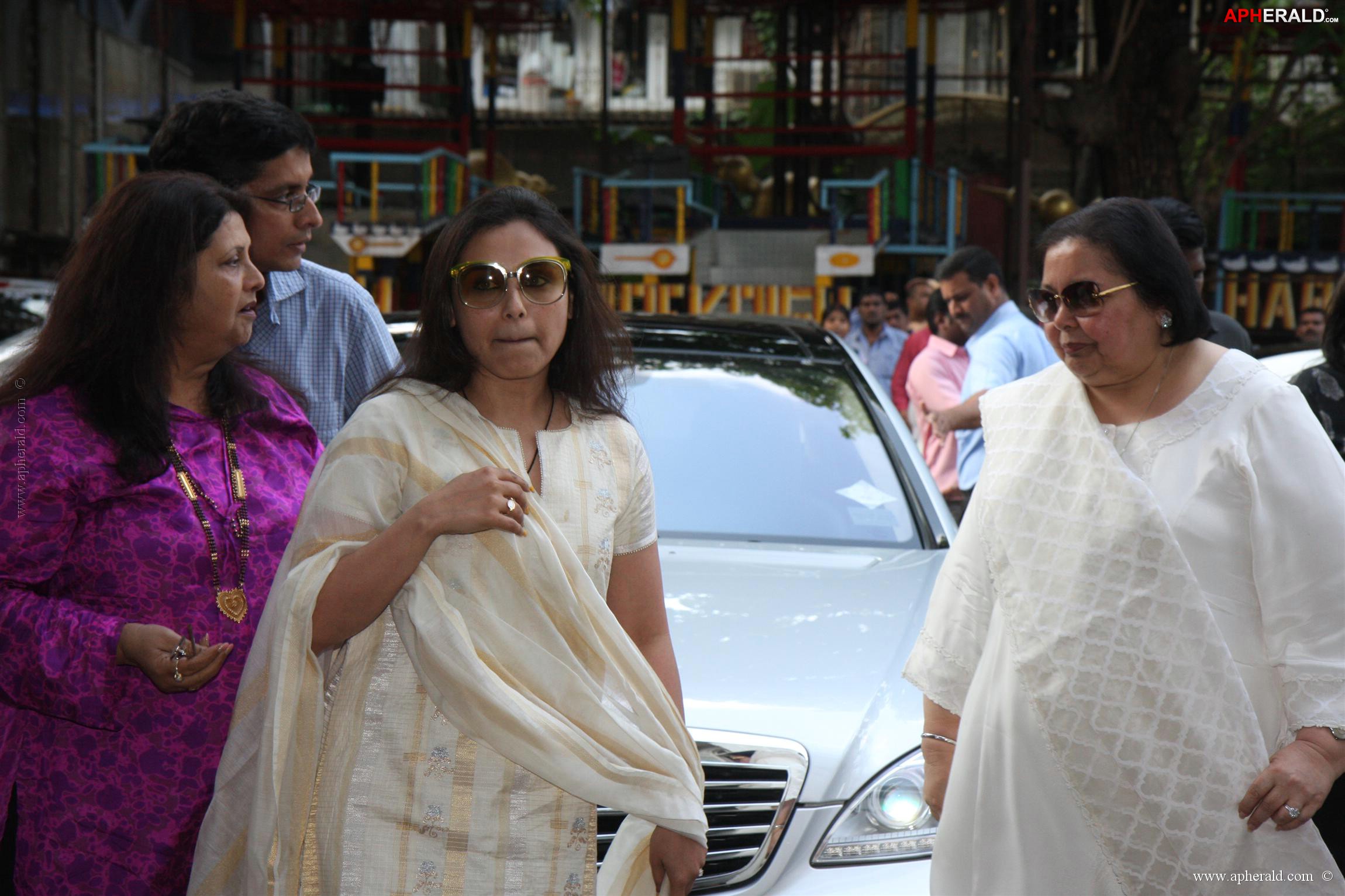 Bolly Celebs At Madhuri Dixit Father's Prayer Meet