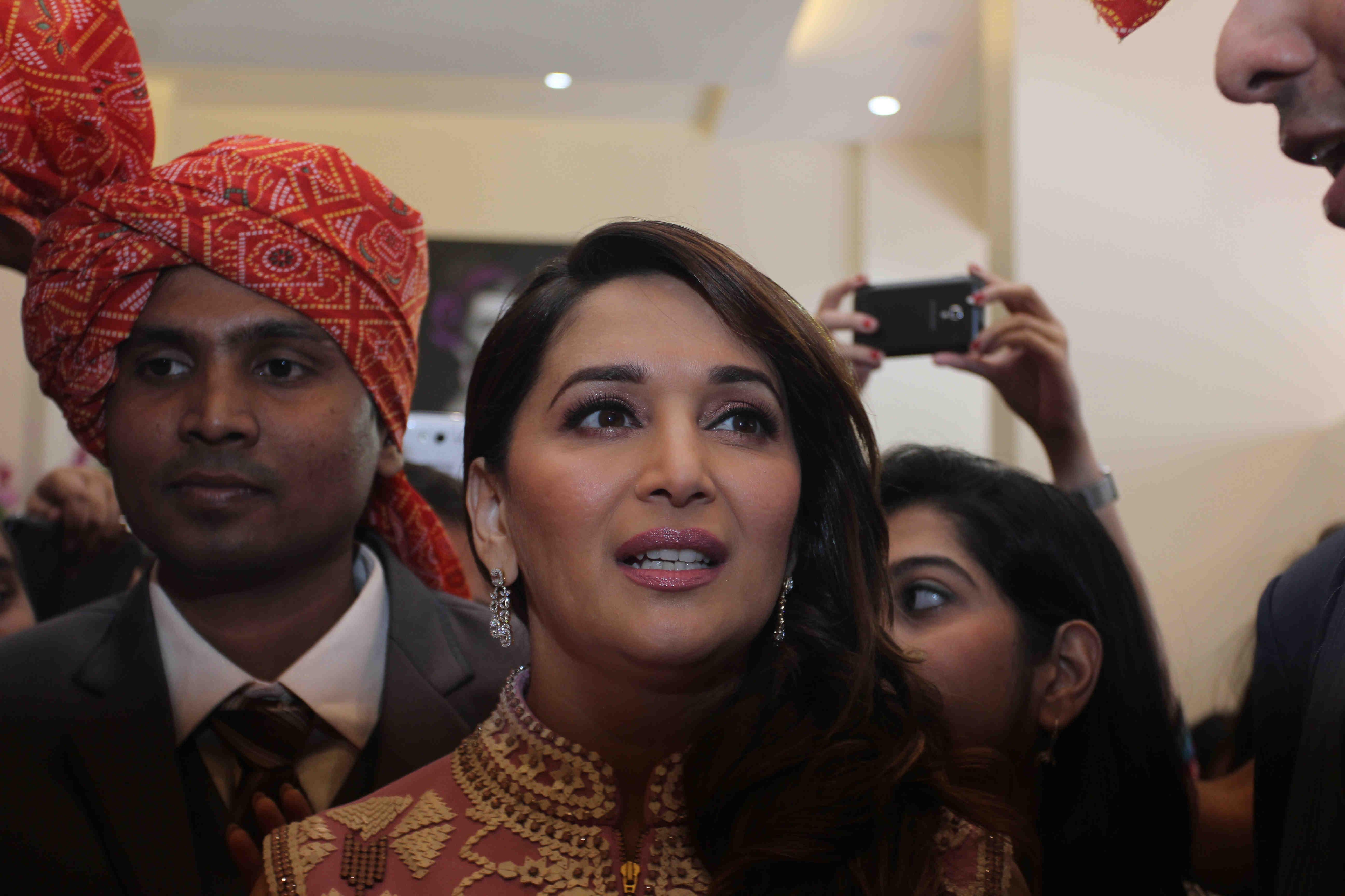 Madhuri Dixit Inaugurates PN Gadgil Jewellery Showroom