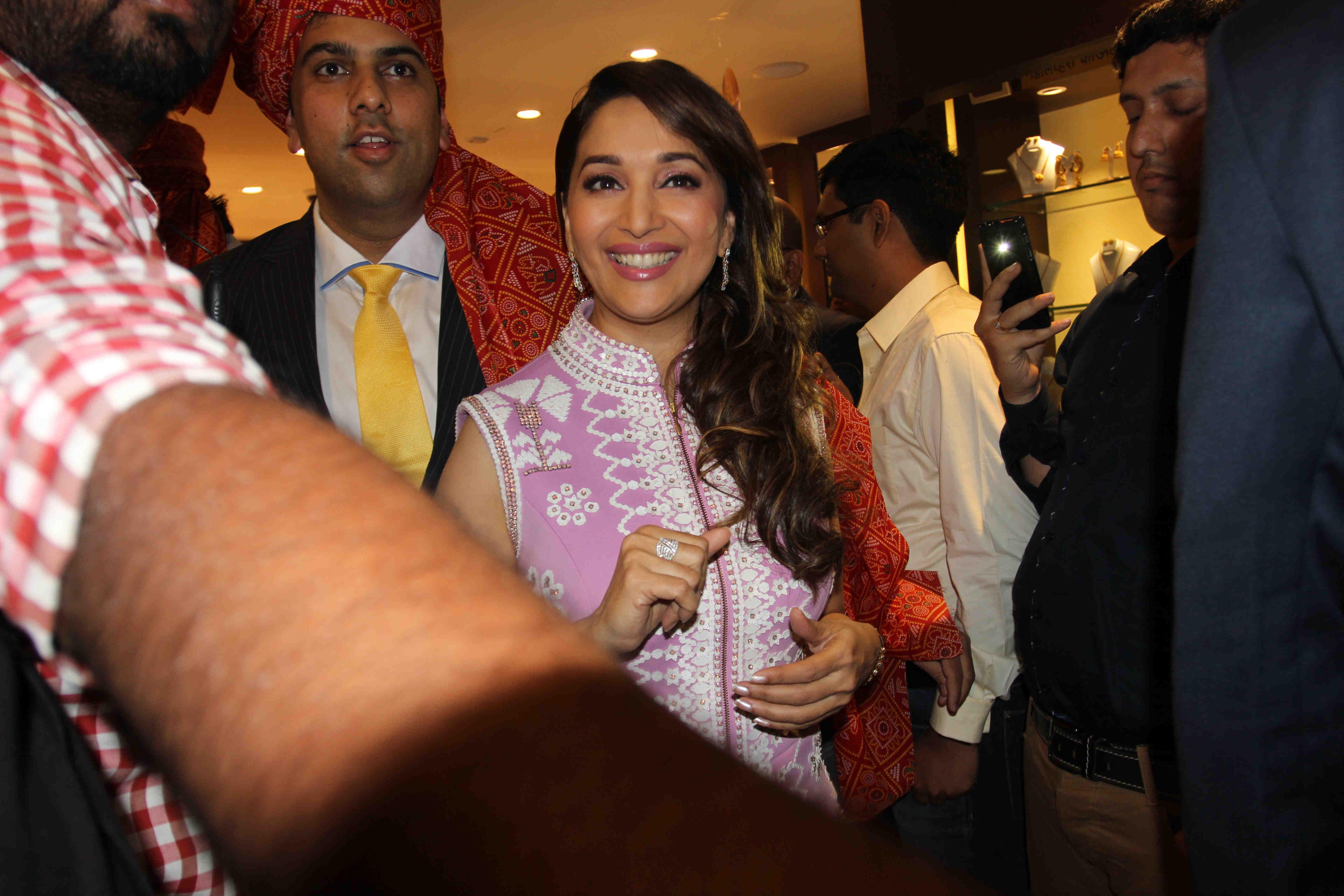 Madhuri Dixit Inaugurates PN Gadgil Jewellery Showroom