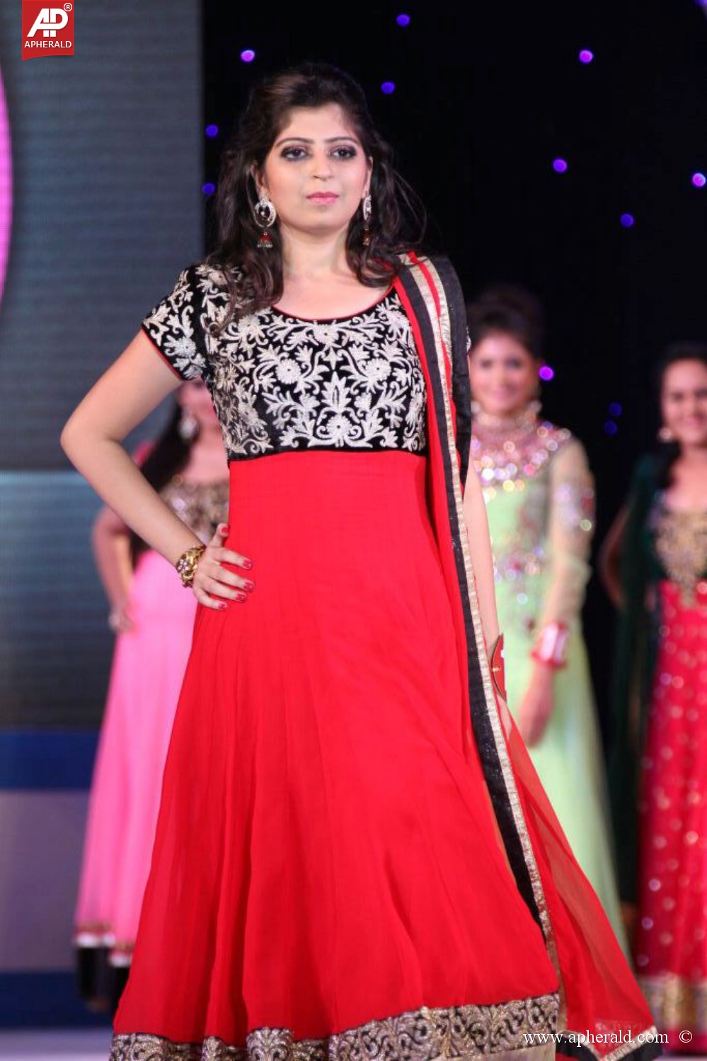 Miss n Mrs India Gujarati Fashion Show