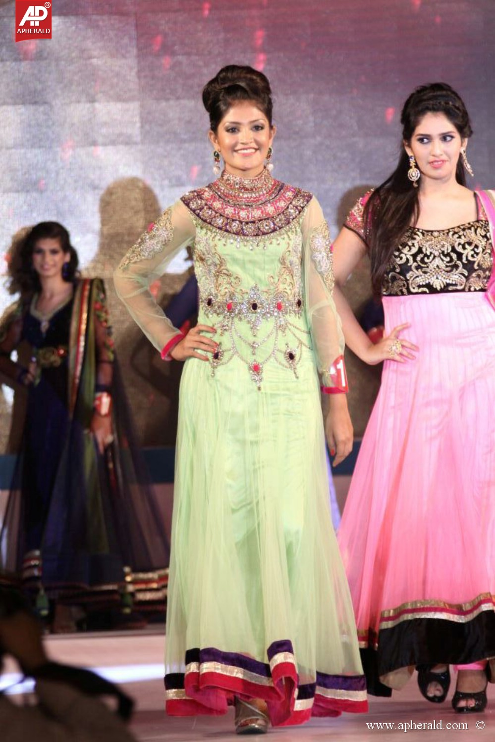 Miss n Mrs India Gujarati Fashion Show