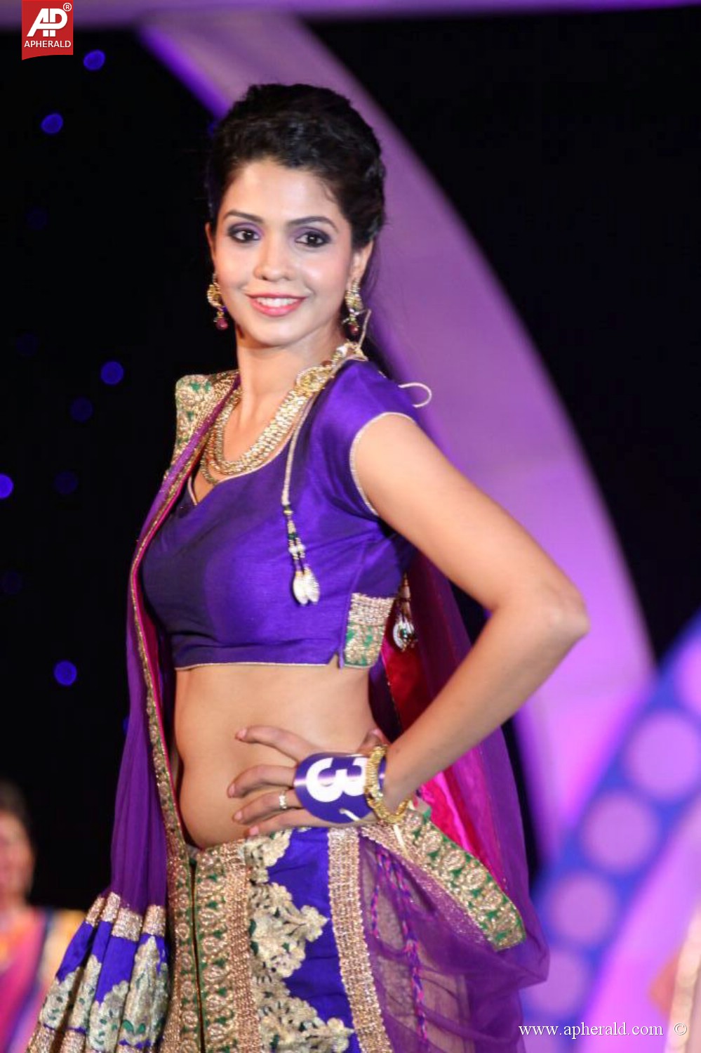 Miss n Mrs India Gujarati Fashion Show