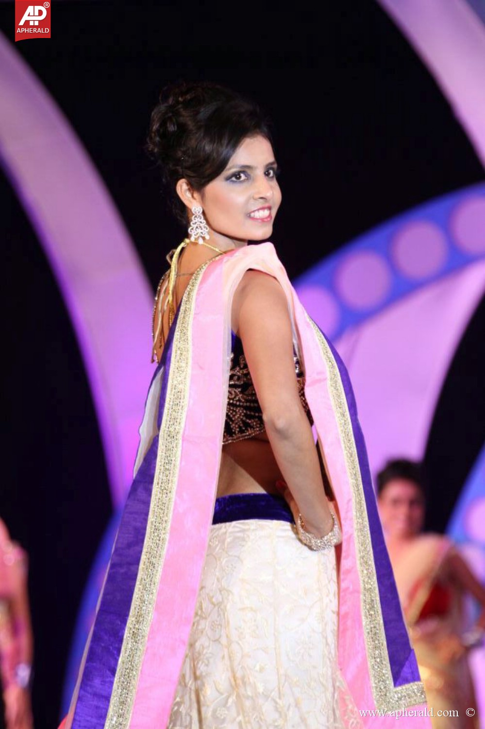 Miss n Mrs India Gujarati Fashion Show