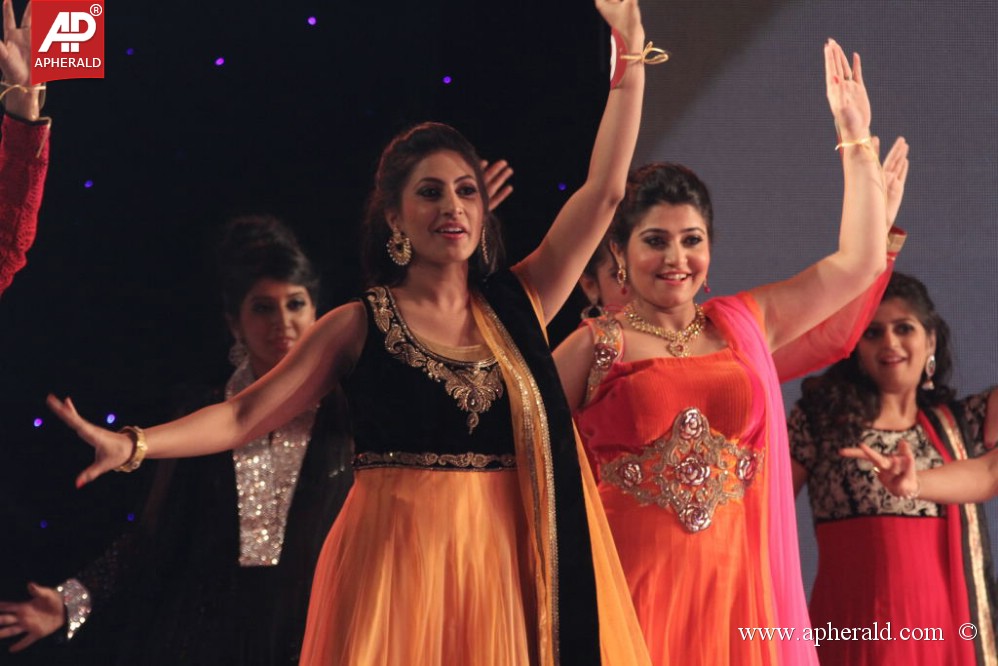 Miss n Mrs India Gujarati Fashion Show