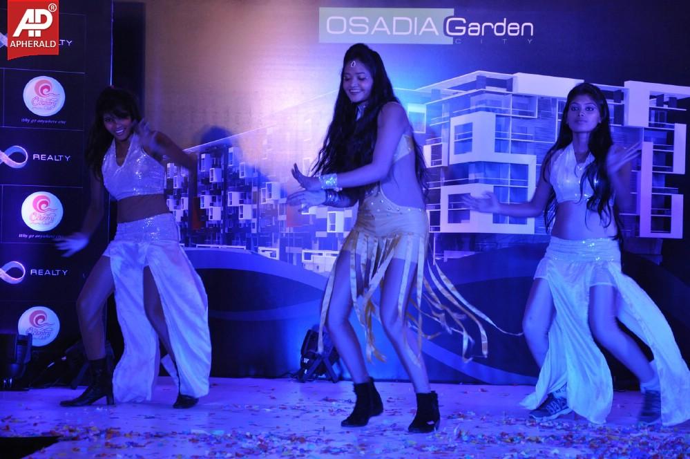 Aarti Chabriya Launches Osadia Garden City Logo