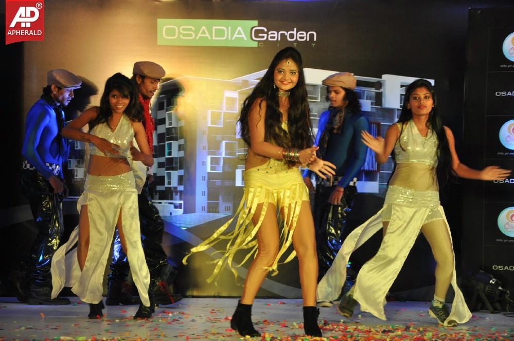 Aarti Chabriya Launches Osadia Garden City Logo