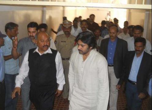 Pawan Kalyan Visit To GMR Varalakshmi Care Hospital