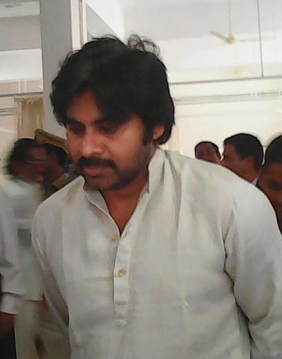 Pawan Kalyan Visit To GMR Varalakshmi Care Hospital