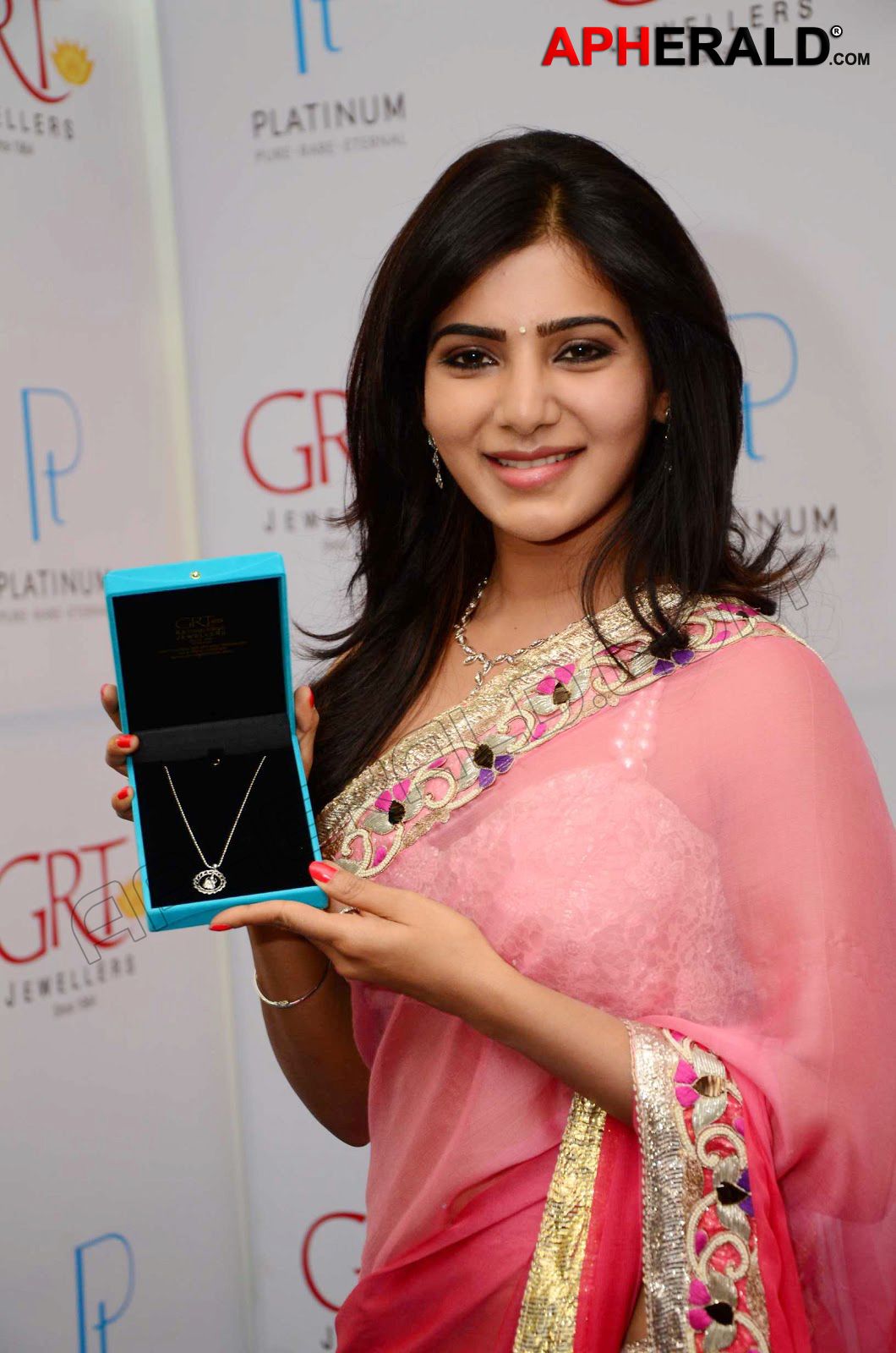 Samantha at GRT Jewellery Opening