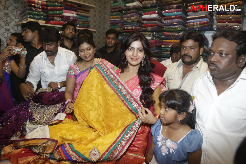 Samantha Kalanikethan Shop Opening