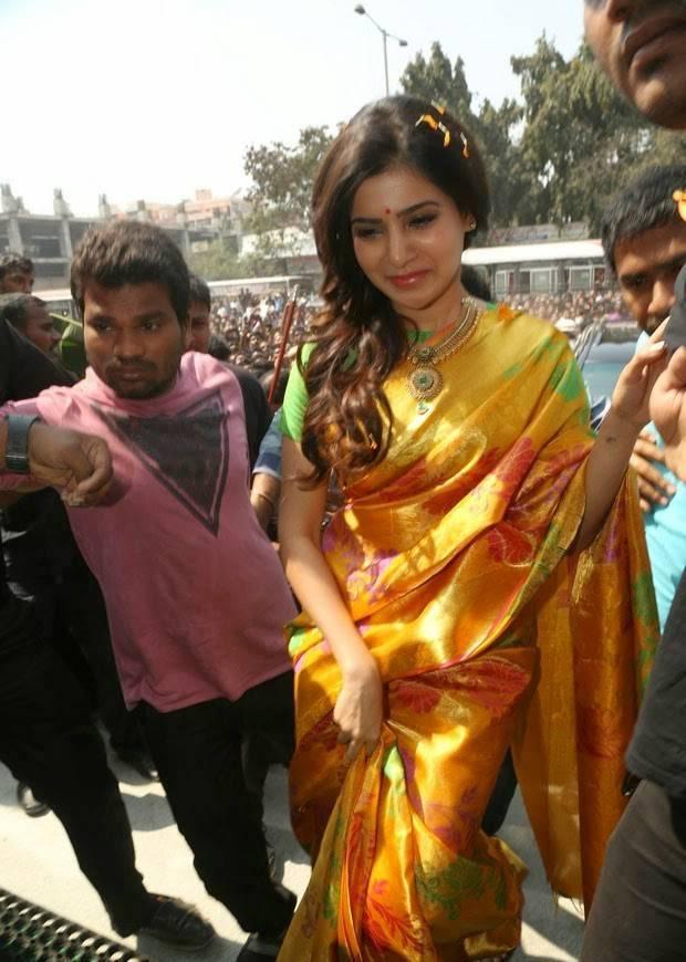 Samantha Stills At Ameerpet South India Shopping Mall