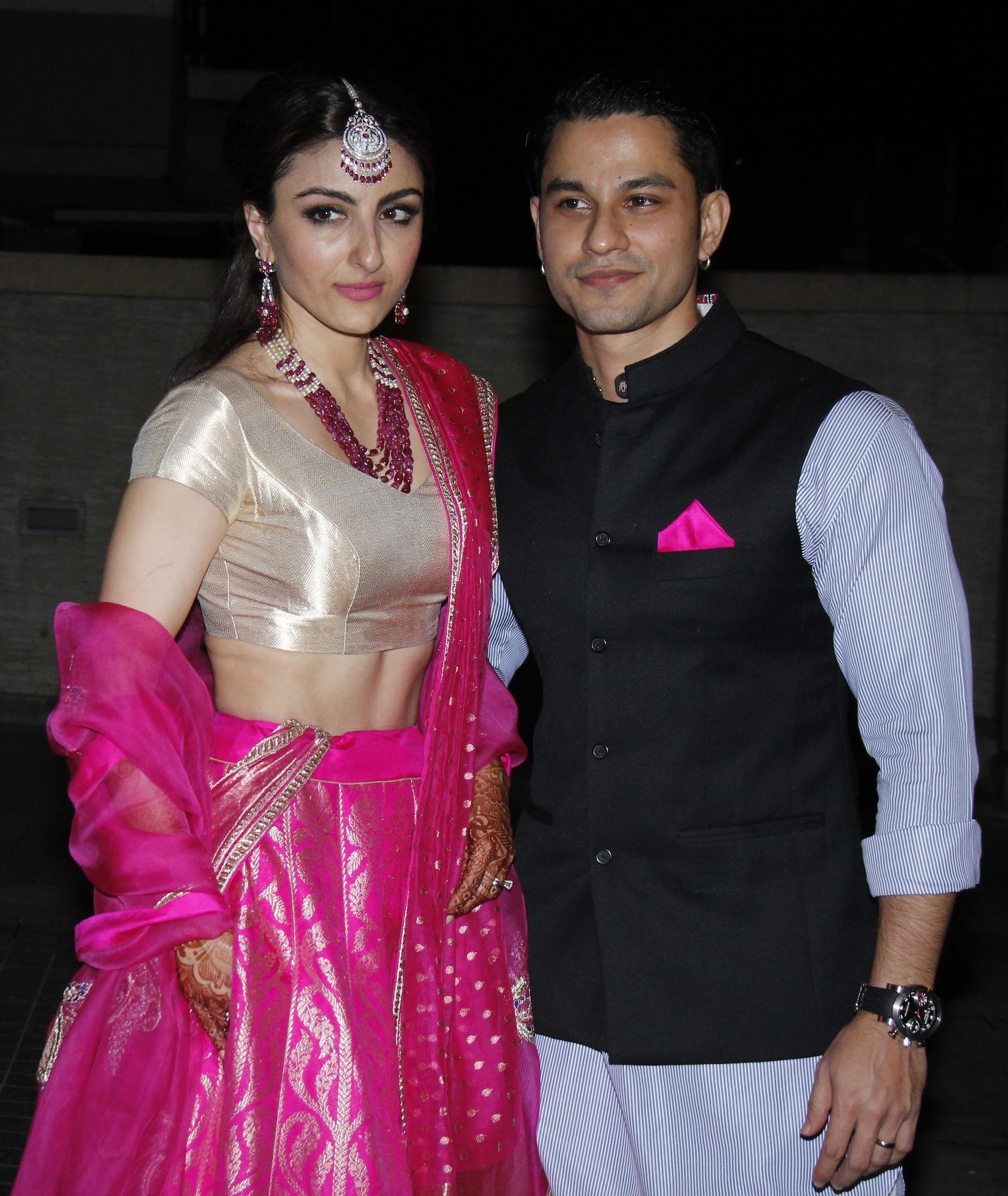 Soha Ali Khan Kunal Khemus Wedding Reception