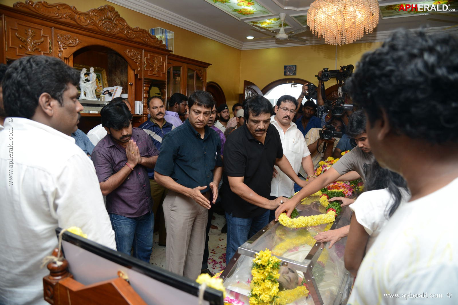 Srihari Condolence Photos 1