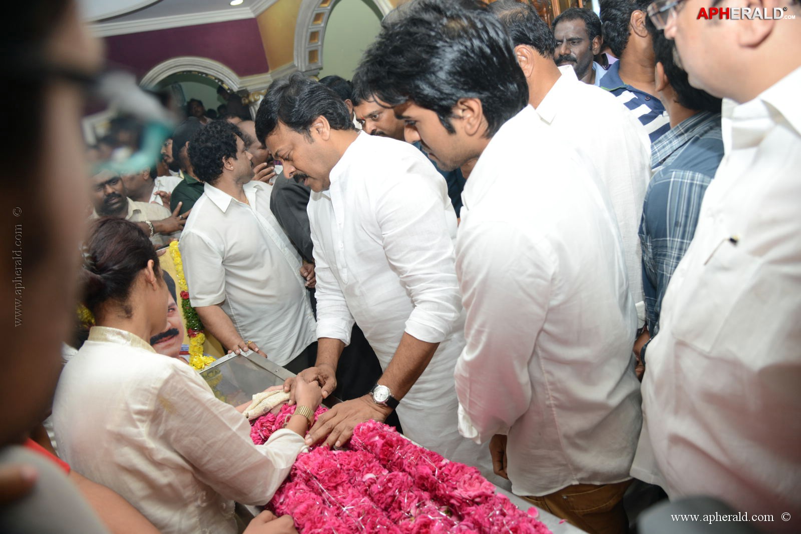 Srihari Condolence Photos 1