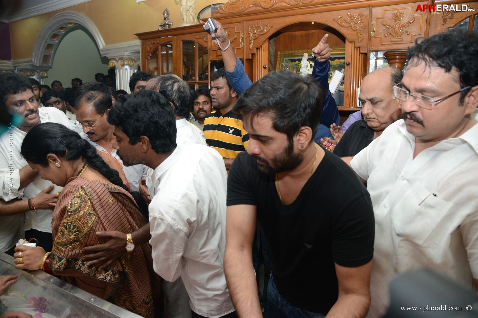 Srihari Condolence Photos 1